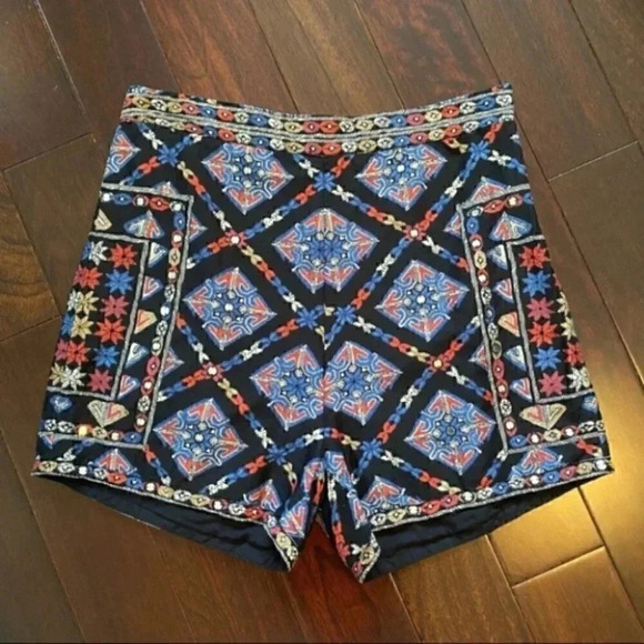 Hollister Shorts High Rise Boho Aztec Tribal Print Black Blue  Red Size 00 XXS - Picture 3 of 13